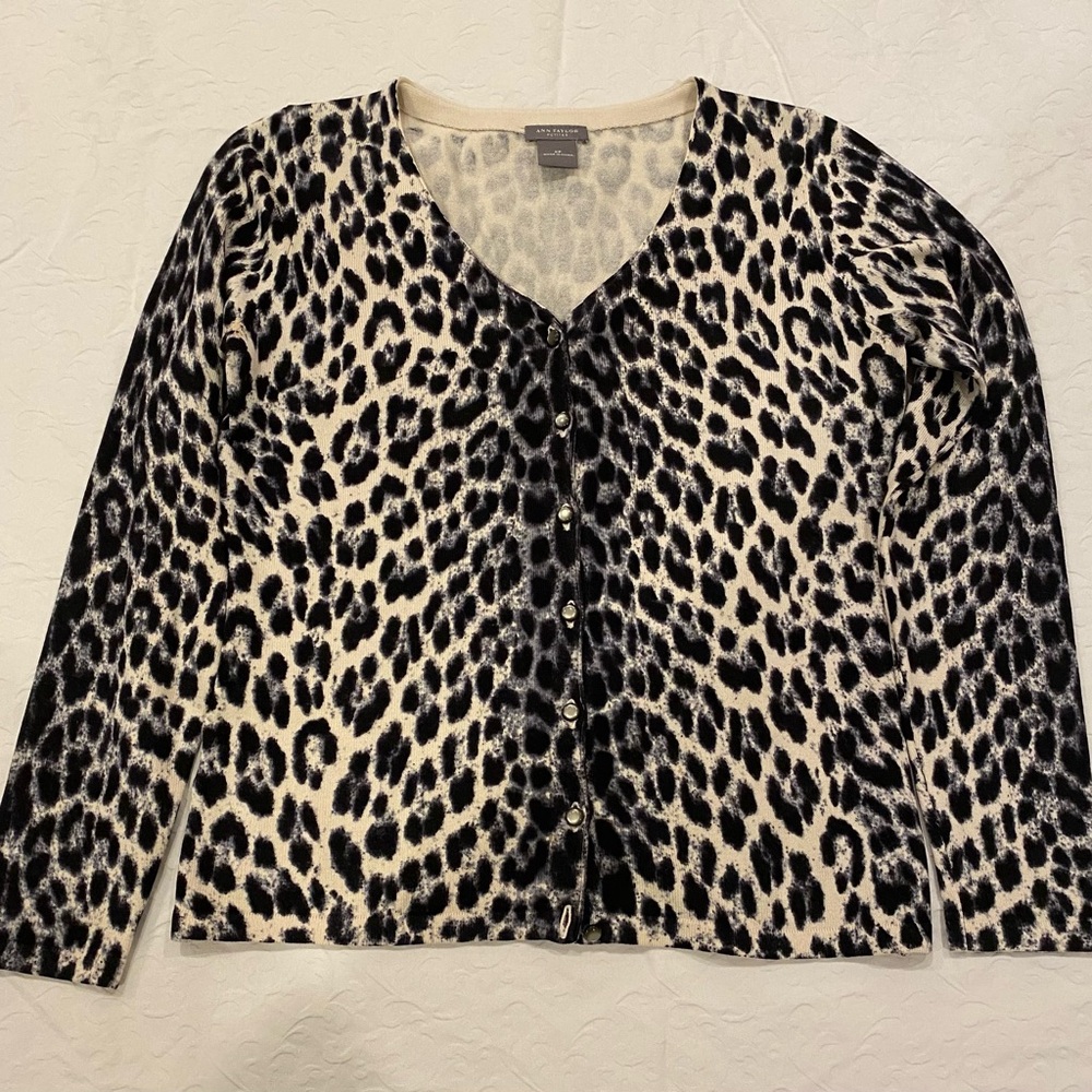 Ann Taylor Black and Cream Animal Print Sweater